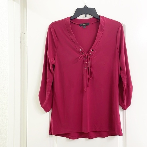 Time Line red wine 3/4 length lace up top - Picture 1 of 5